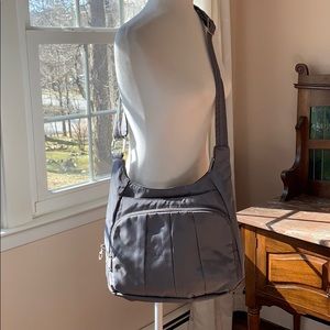 Travelon crossbody bag